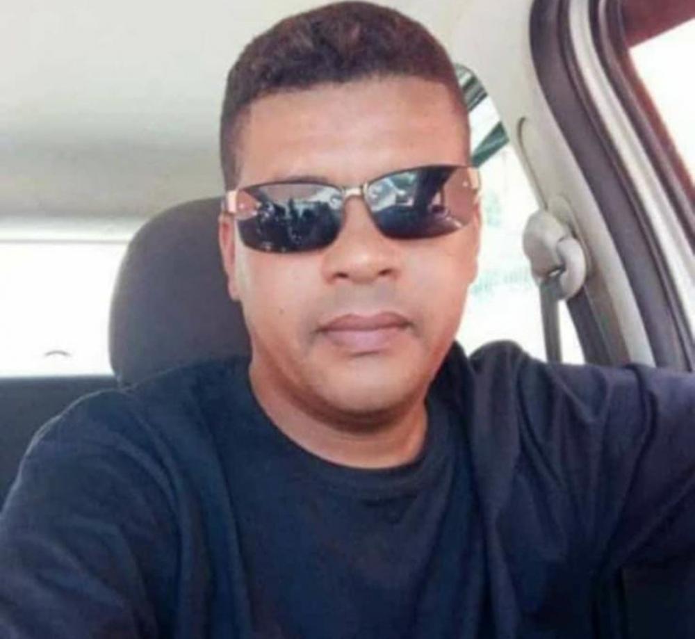 Carinhanha: Barco vira e homem desaparece no rio São Francisco