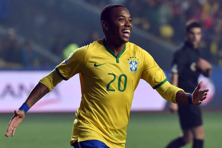 Robinho é preso em SP após STJ validar sentença por estupro na Itália