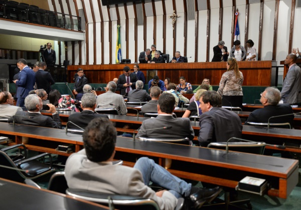 Bahia lidera gasto com auxílio-moradia para deputados estaduais