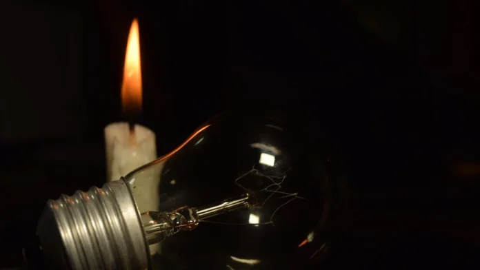 Interferência no sistema elétrico nacional causa apagão em vários estados