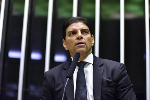 Deputados baianos gastam R$ 206 mil com viagens ao exterior