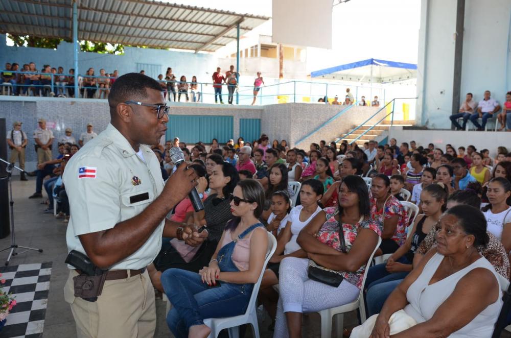Riacho de Santana: Aula pública marca abertura do ano letivo da escola Arnaldo Cardoso