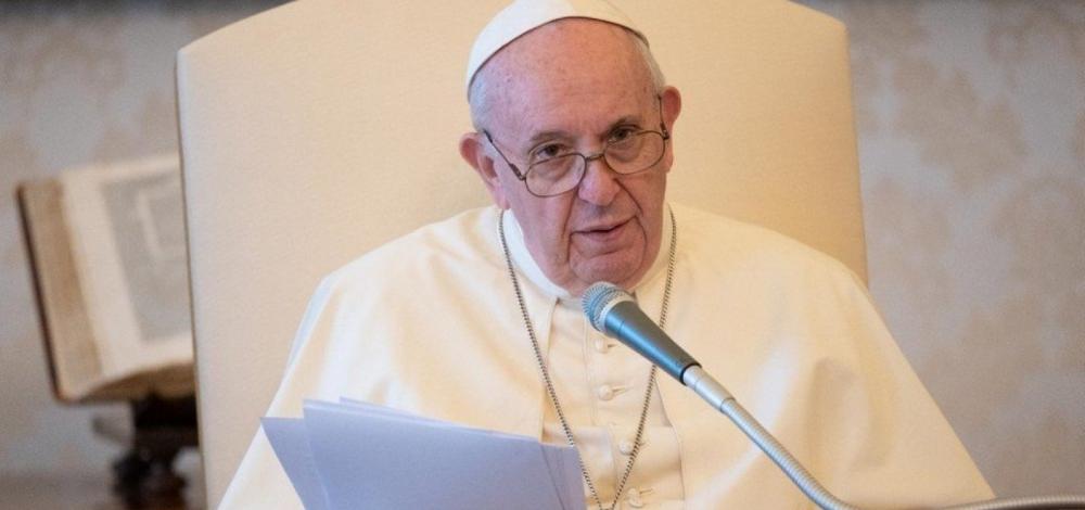 Ser homossexual não é crime, mas é pecado, diz Papa Francisco