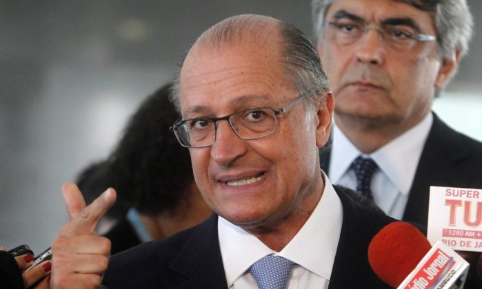 Alckmin aceita ser candidato à presidência do PSDB; Tasso e Perillo desistem da disputa