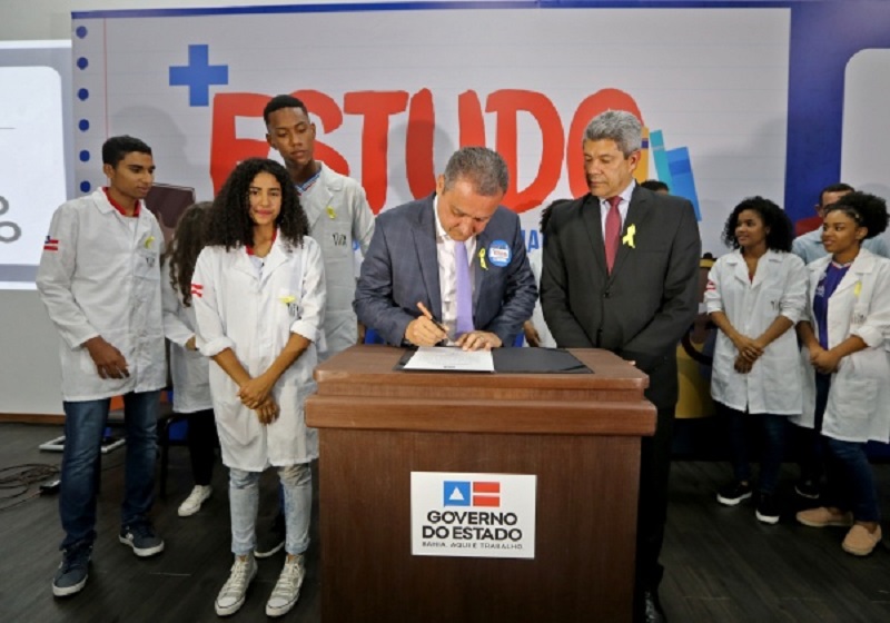 Começa hoje o projeto Mais Estudo nas escolas estaduais