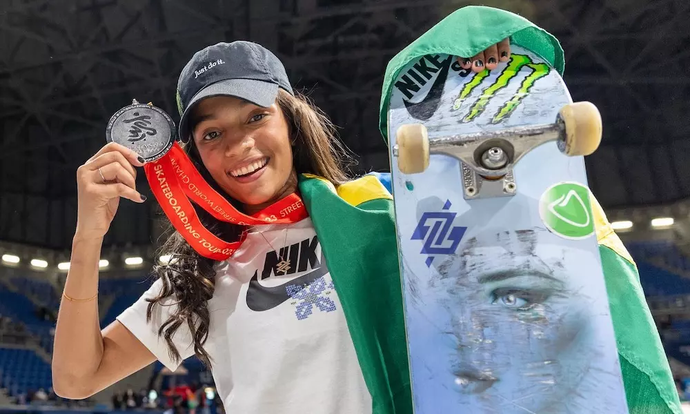 Rayssa Leal conquista prata no Mundial de skate street no Japão
