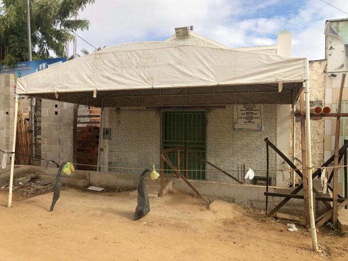Sudoeste baiano: Menina morre eletrocutada após segurar em ferro que sustentava toldo de igreja