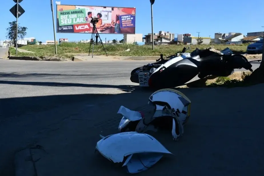 Motociclista morre após colisão com carro em Vitória da Conquista