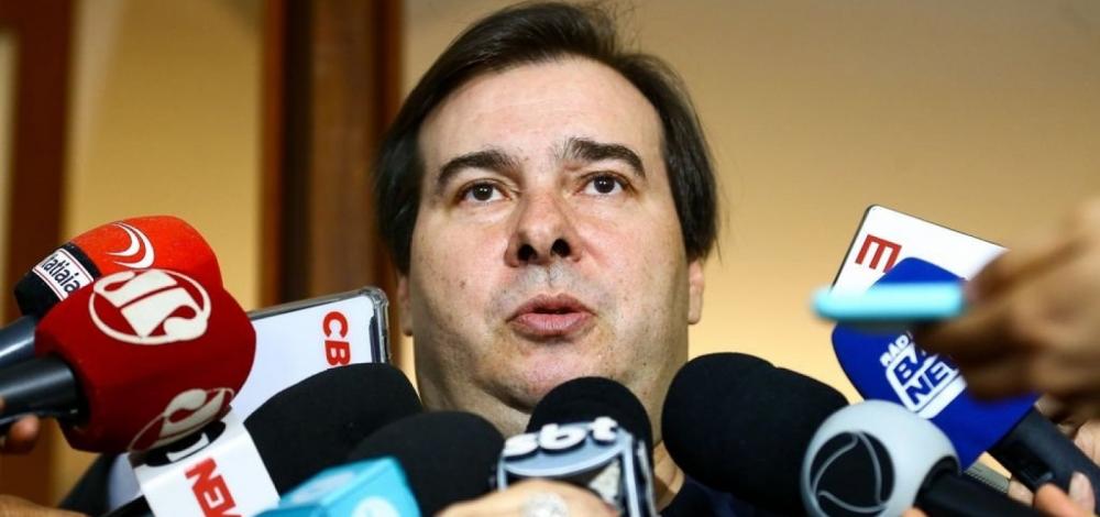 Maia diz que não tem culpa se o governo não mandou a reforma administrativa à Câmara