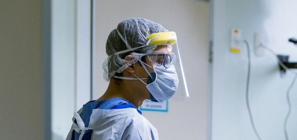 Covid-19: Mais de 80 mil profissionais da saúde testam positivo, com 169 mortos