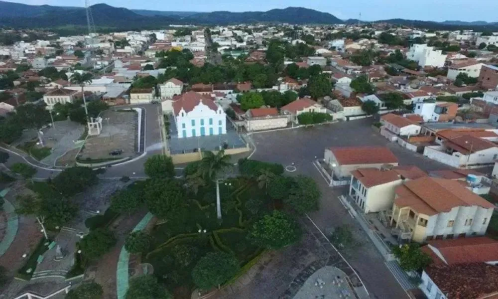 Incêndio em residência termina com homem conduzido à delegacia em Riacho de Santana