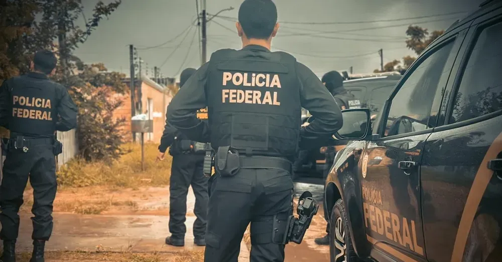 Mulher é presa durante operação conjunta da PM e Polícia Federal em Guanambi 