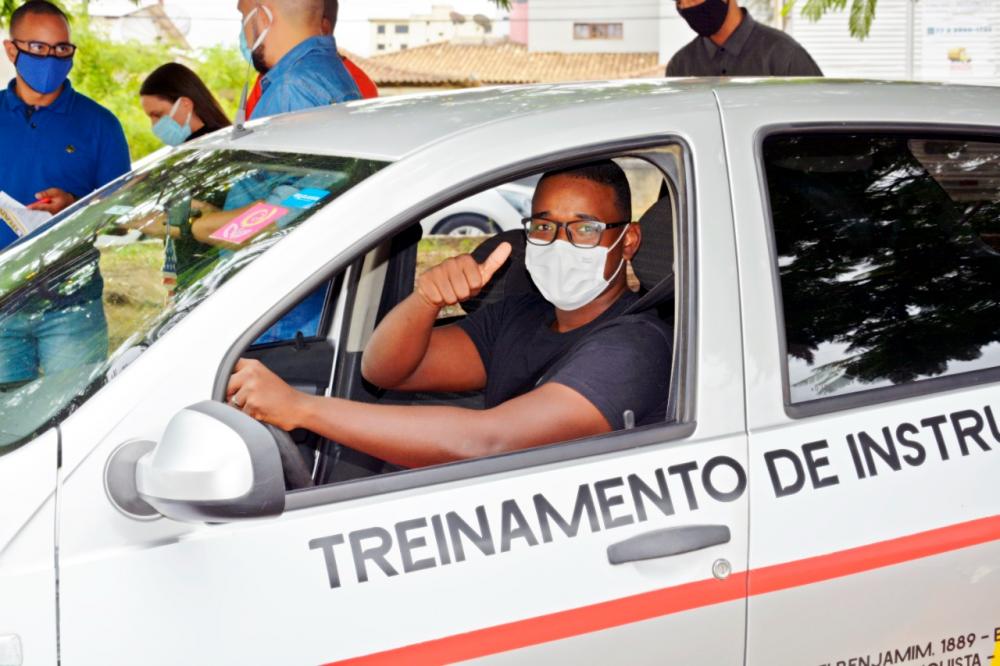 Como se tornar um instrutor de Auto Escola?