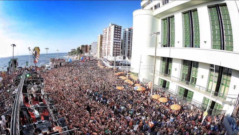 Carnaval da Bahia terá testagem de ISTs e distribuição de 1 milhão de preservativos