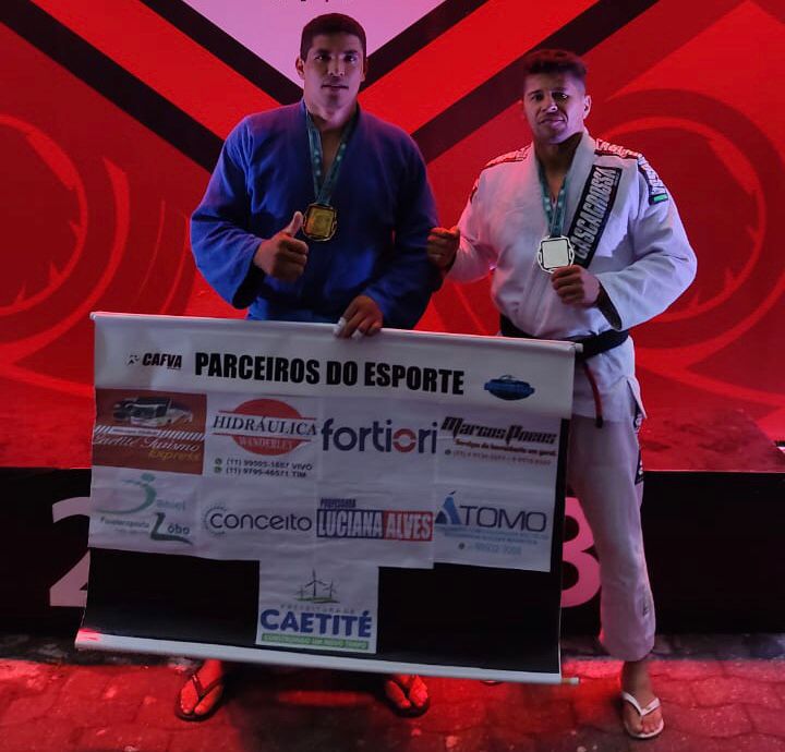 Atletas caetiteenses participaram do Campeonato Internacional de Jiu-Jitsu em SP