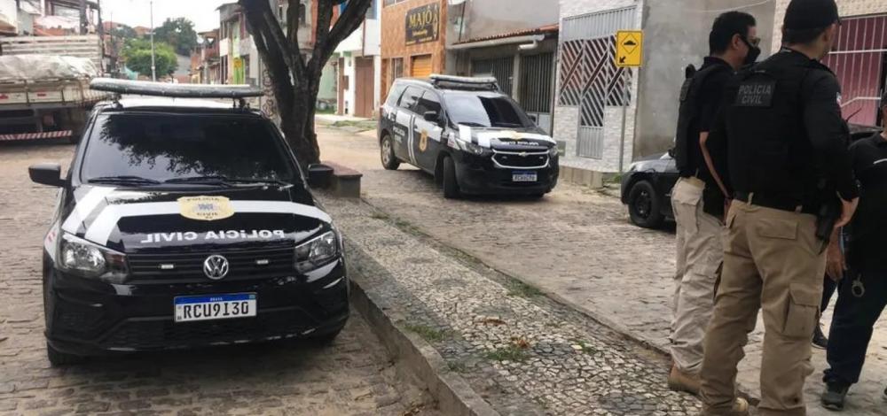 Região: Homem é preso suspeito de matar namorada a golpes de marreta