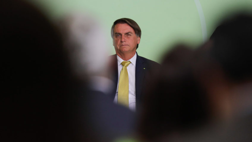 Bolsonaro admite ‘casos isolados’ de corrupção no governo