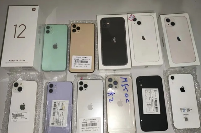 PRE apreende 12 aparelhos smartphones sem nota fiscal em Caetité 