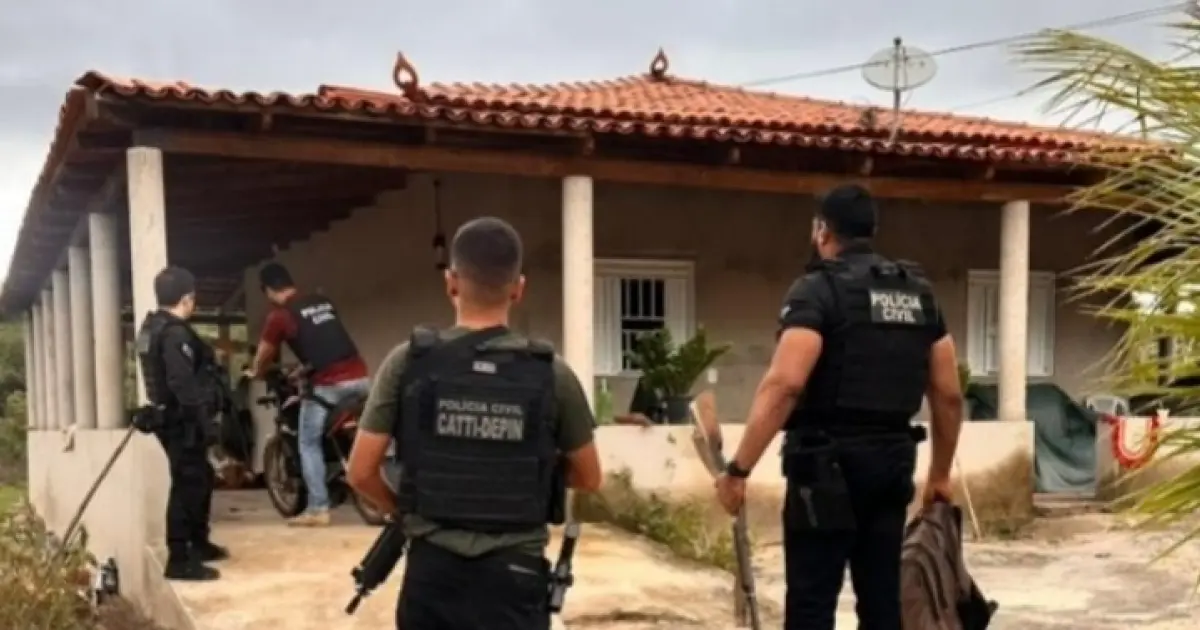 Homem é preso por matar vizinha após discussão por causa de galinha em Correntina