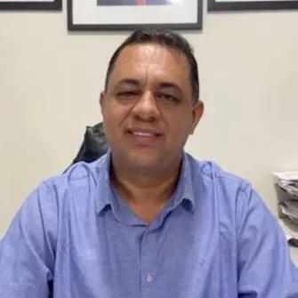 TCM descobre 244 baterias compradas para 51 veículos e multa prefeito de Ibitiara
