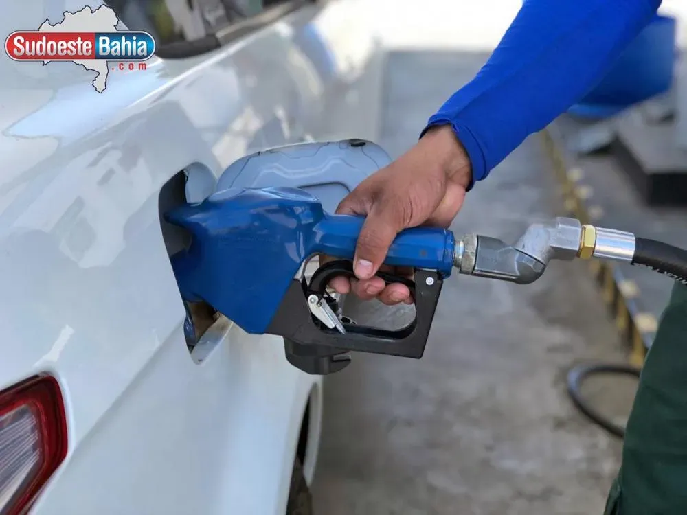 Gasolina passa a ter 32% de etanol a partir deste sábado; veja o que muda para os motoristas