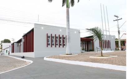 Prefeitura de Igaporã esclarece que custeia 100% do transporte de universitários para Guanambi