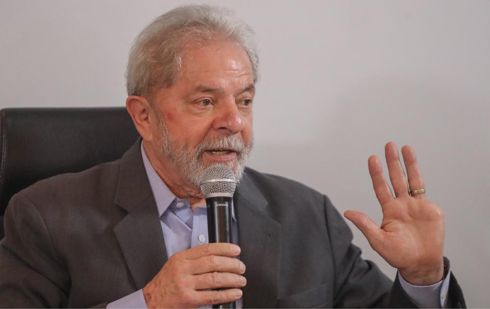 Lula é condenado a 12 anos e 11 meses de prisão no caso do sítio de Atibaia