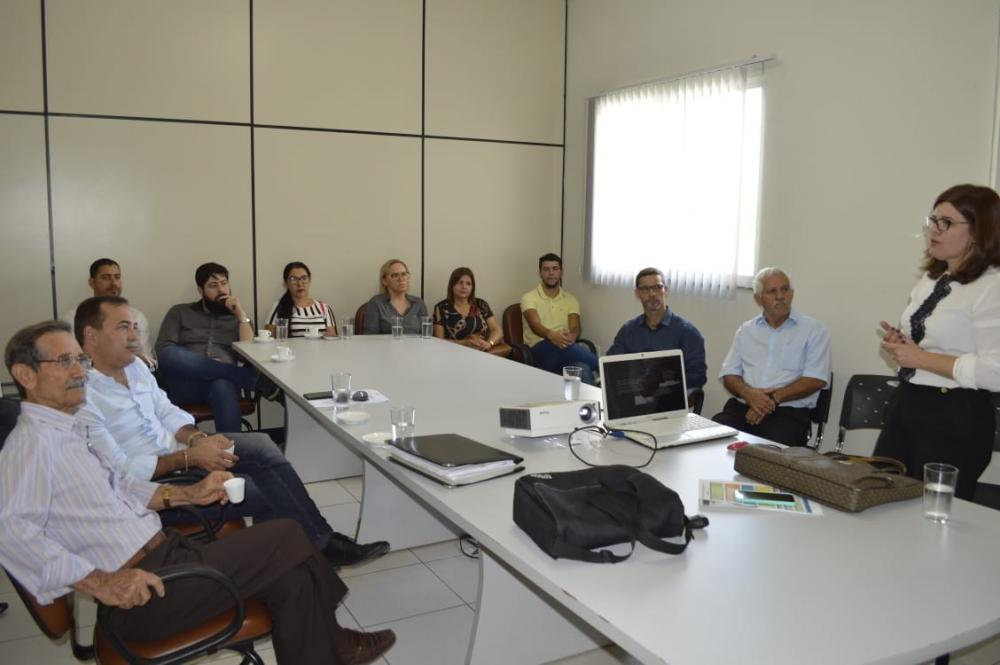 Prefeitura de Guanambi e Sebrae discutem mais uma etapa do Projeto Cidade Empreendedora