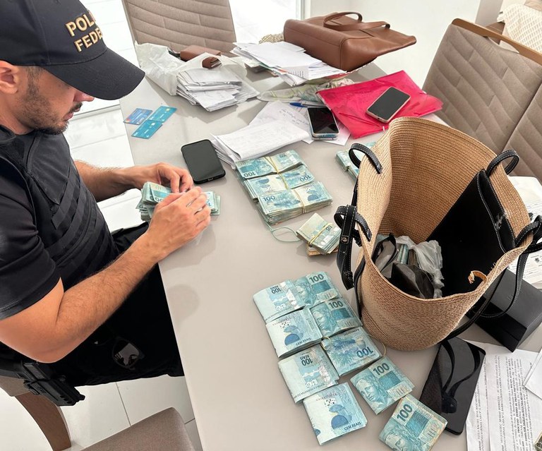 PF realiza operação contra fraude em licitação de prefeitura do norte baiano