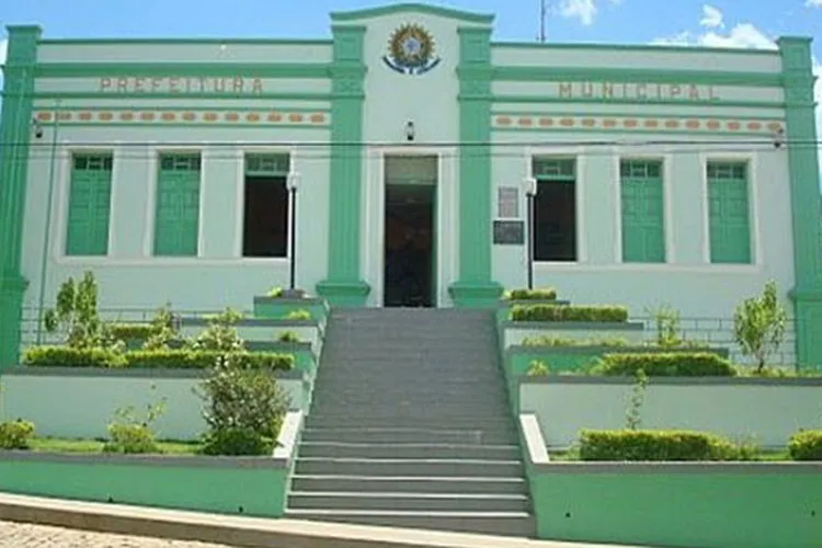 Professores de Riacho de Santana aprovam paralisação para junho