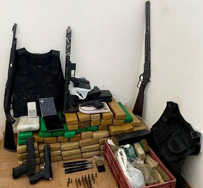 Região: Rondesp Sudoeste intercepta armas, carga roubada e drogas