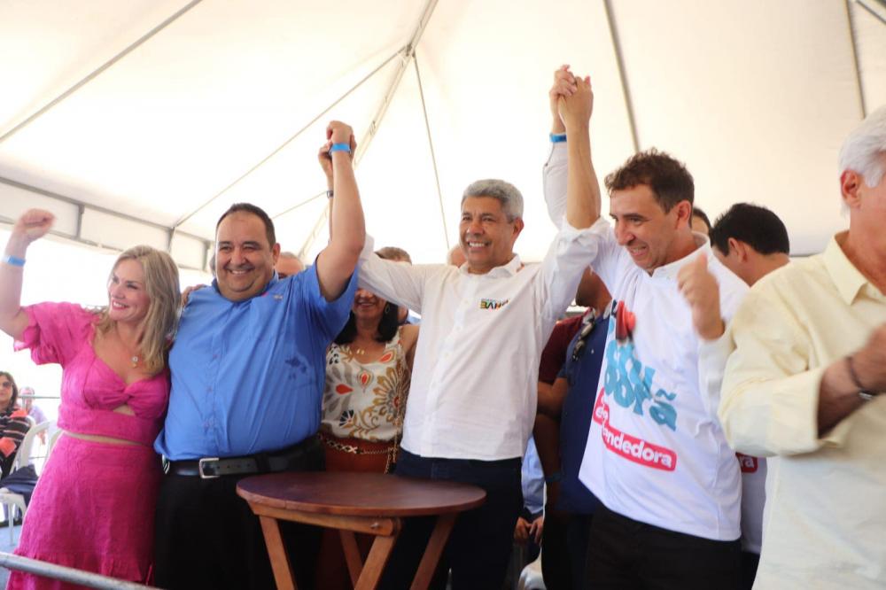 Ivana e Edimisom garantem Centro de Comercialização de Animais em Botuporã