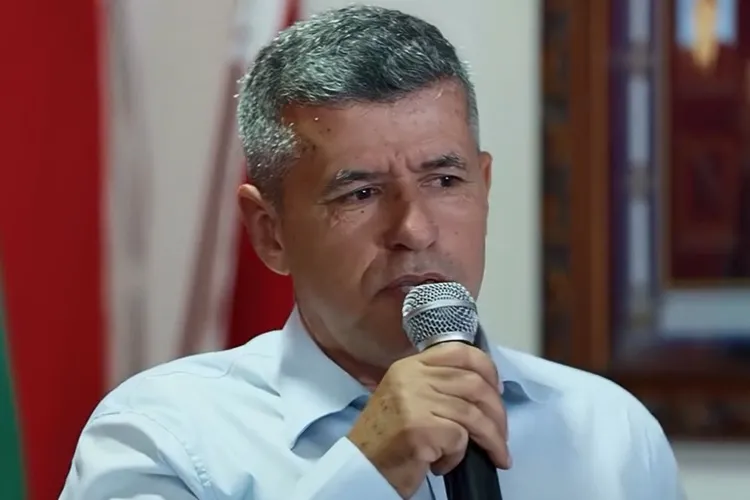 Prefeito de Ibipitanga reassume cargo após decisão do STF