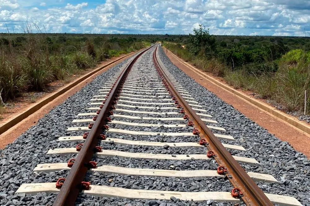 Obras da Ferrovia Oeste-Leste serão retomadas entre Caetité e Brumado 