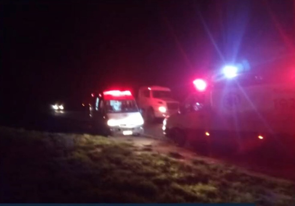 Cinco pessoas da mesma família morrem em acidente ocorrido na BR-020