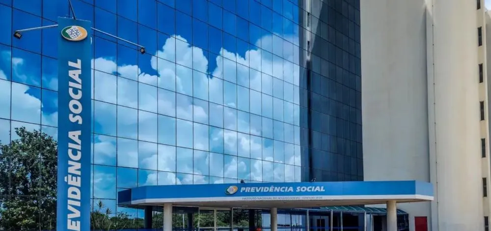 Serviços do INSS são retomados após manutenção