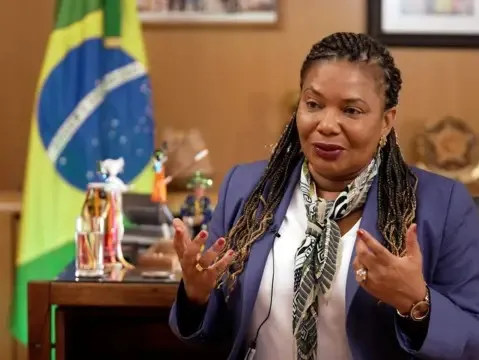 MPF investiga uso da Lei Rouanet em desfile de Margareth Menezes