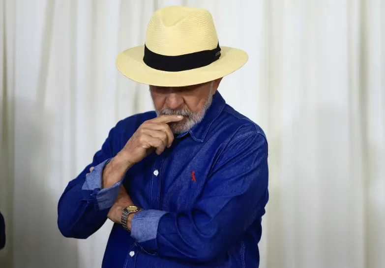 Lula informa Globo que não participará do último debate presidencial antes do 1º turno