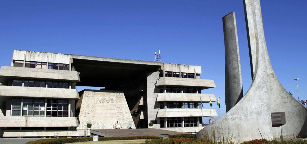 Criação de 400 novos cargos comissionados no MP-BA é aprovada na AL-BA