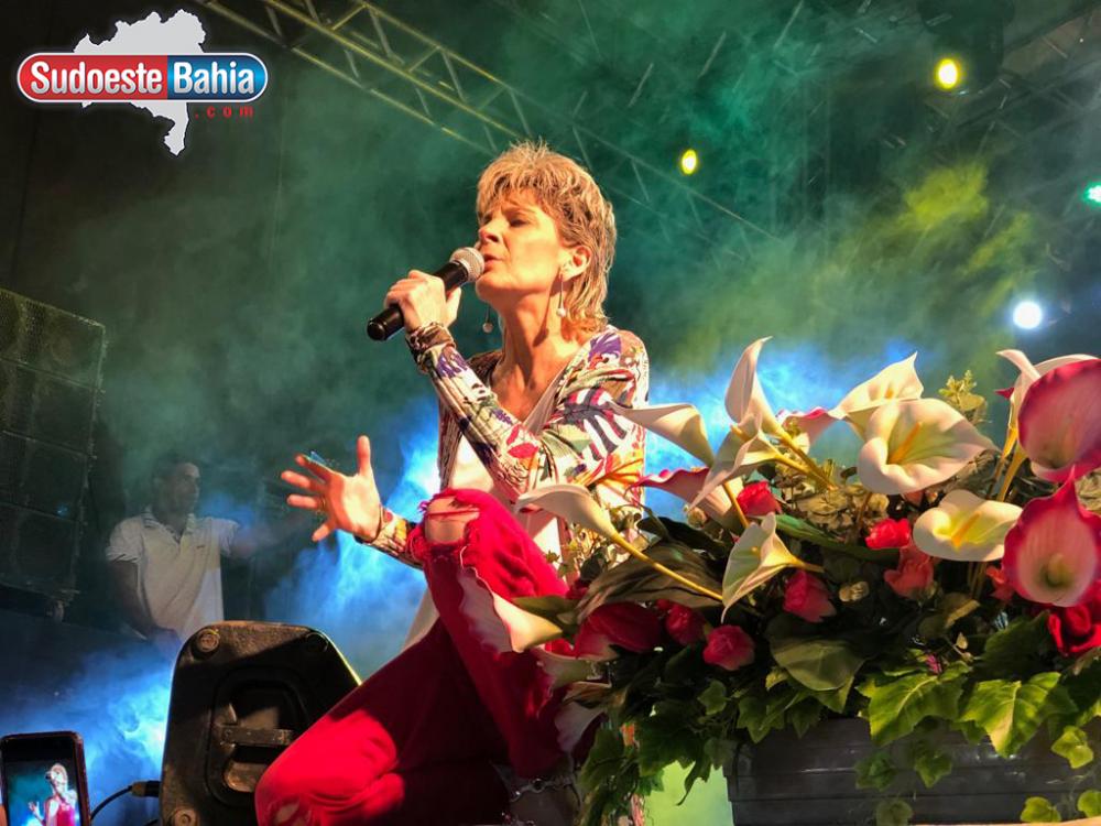 Fé, louvor e adoração marcaram o Dia do Evangélico em Caetité com show de Ludmila Ferber