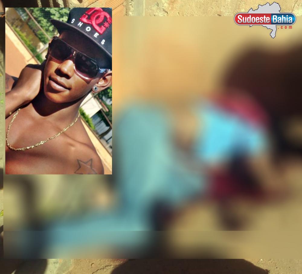 Jovem é executado a tiros em frente a sua residência em Riacho de Santana
