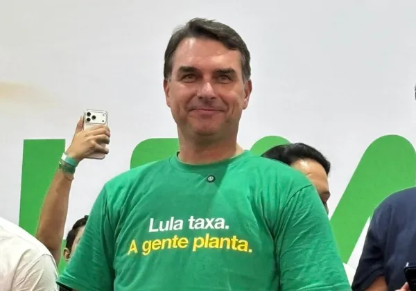 Flávio Bolsonaro diz que Bahia será decisiva para eleições 2026