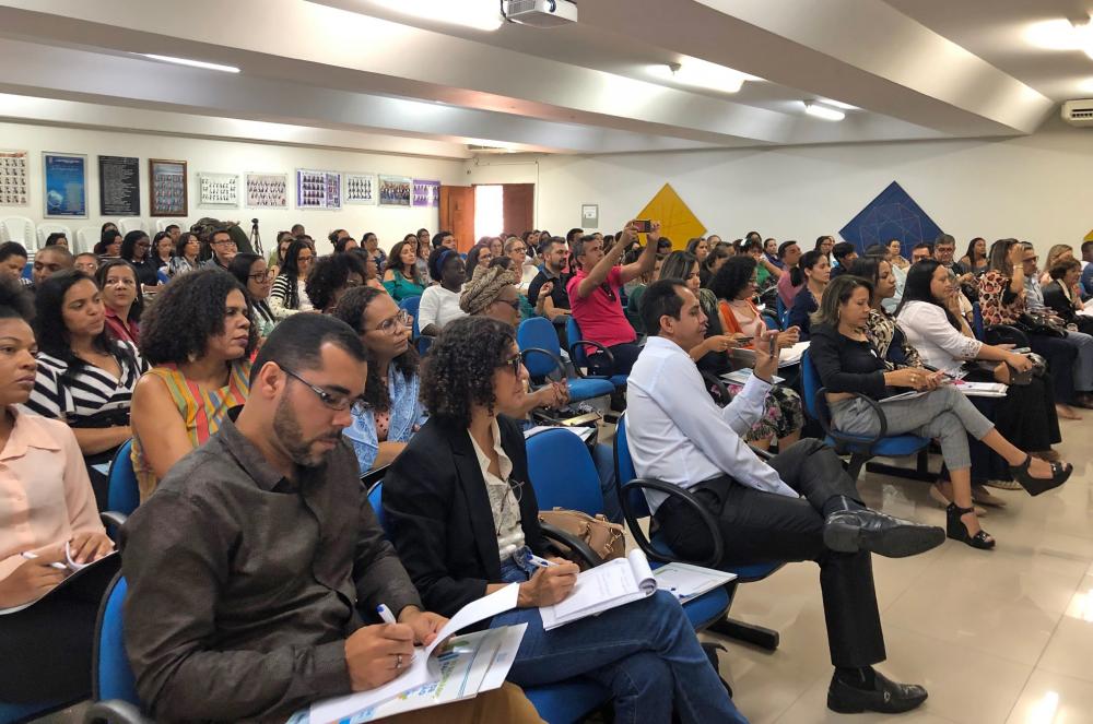 Caetité: VI Seminário Baiano de Educação em Tempo Integral discute os rumos da educação no país