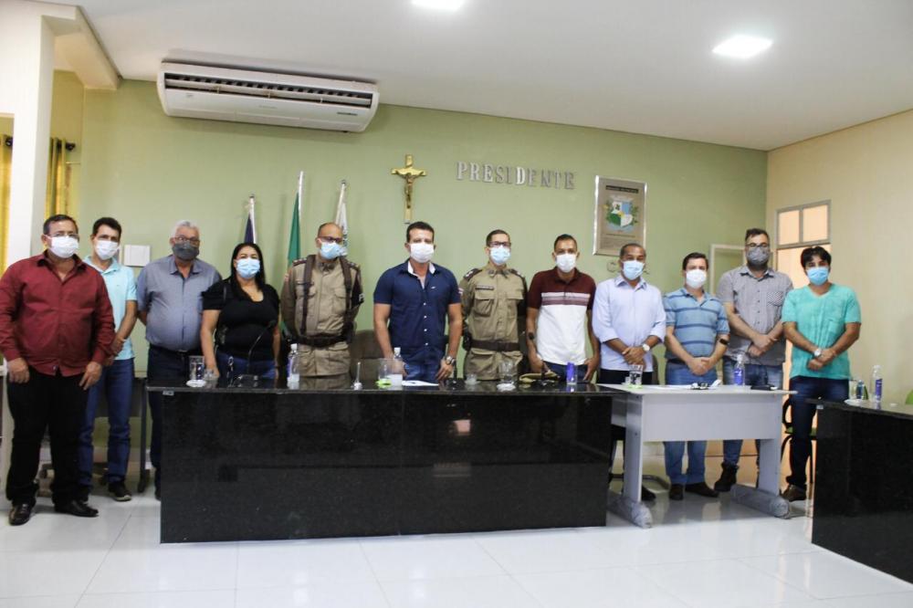 Prefeitura de Igaporã discute segurança pública com Polícia Militar