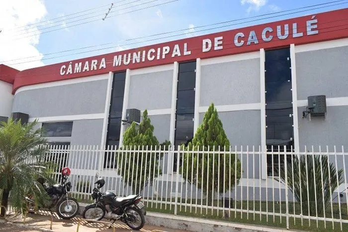 Justiça anula licitação de combustíveis da Câmara de Caculé por irregularidades no processo