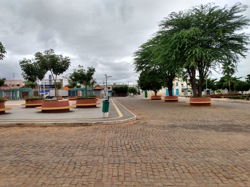 Homem é surpreendido por disparo de arma de fogo em Dom Basílio