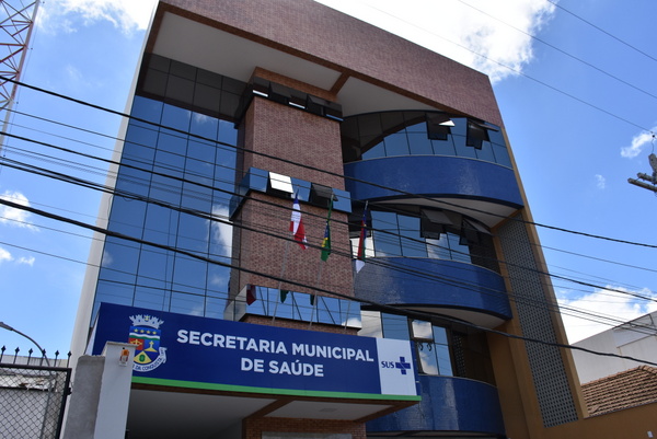 Profissionais de saúde que não estão na linha de frente podem ter burlado documentos para serem vacinados em Vitória da Conquista