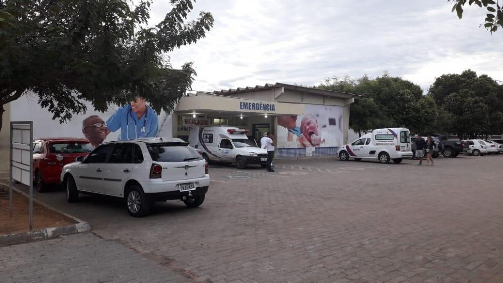 Após colidir com moto em poste, na zona rural de Guanambi, homem fica gravemente ferido 