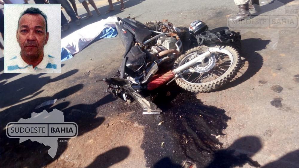 Homem morre após colisão entre caminhão e moto na BR-430, em Riacho de Santana 