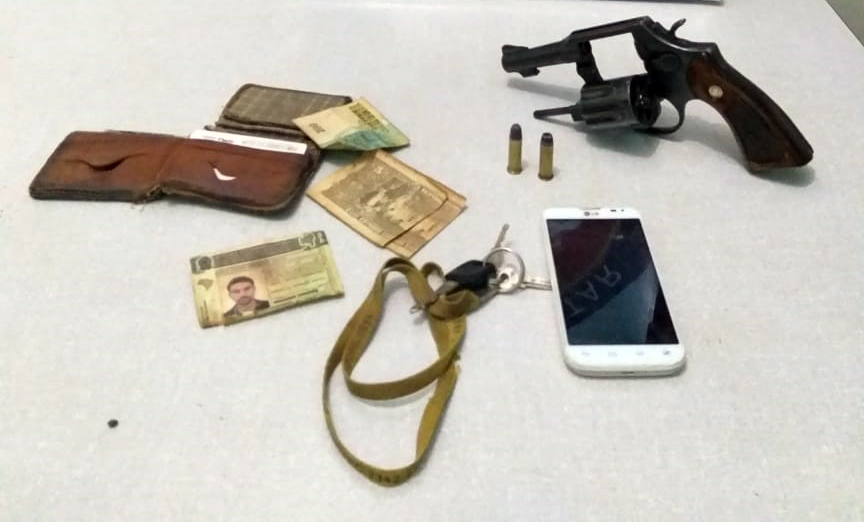 Lagoa Real: Homem é detido por porte ilegal de arma de fogo na ‘Festa do Judas’